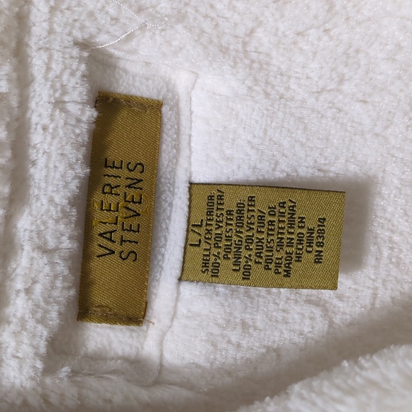 Valerie Stephens large coat Inv244 - Picture 2 of 8